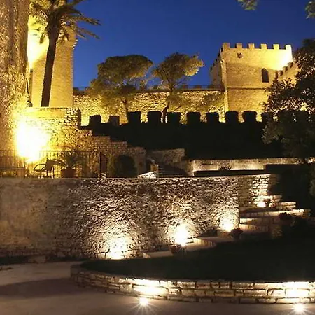 Hotell Torri Pepoli 4*